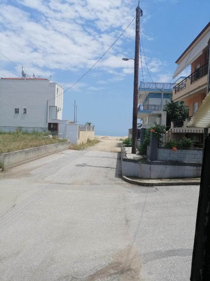 Apartments Christina เนอาวรัสนา ภายนอก รูปภาพ