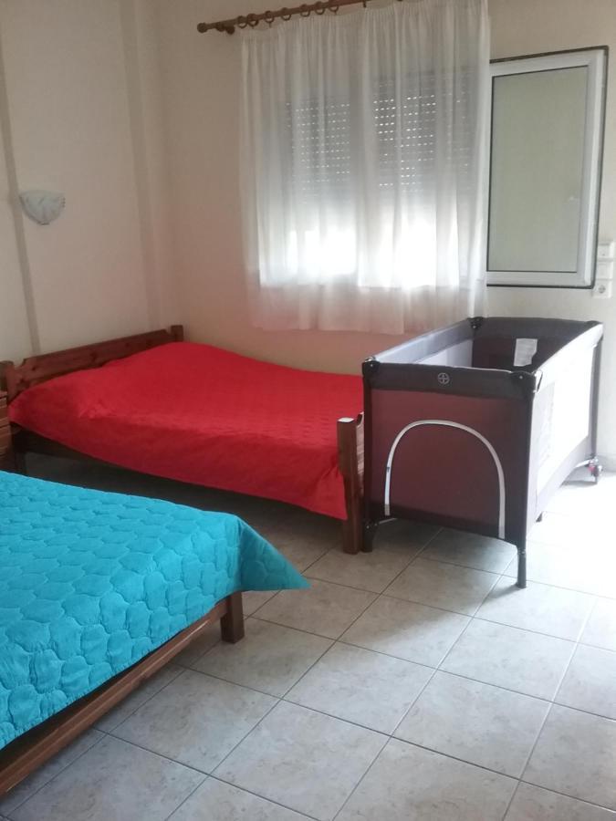 Apartments Christina เนอาวรัสนา ภายนอก รูปภาพ