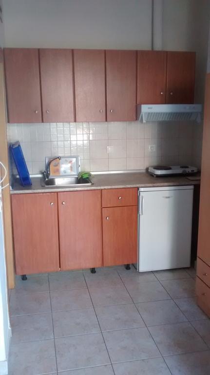 Apartments Christina เนอาวรัสนา ภายนอก รูปภาพ